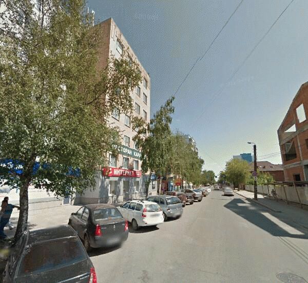 Отделение Уральского Банка Реконструкции и Развития по адресу улица Суворова 121